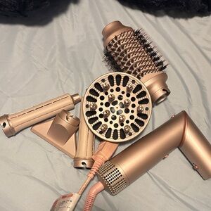 Sutra aero styler  with 5 attachments